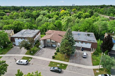 Photo 4 at 71 Yatesbury Road, Steeles, Toronto