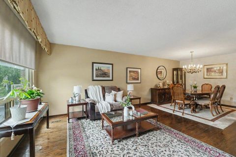 Photo 11 at 71 Yatesbury Road, Steeles, Toronto