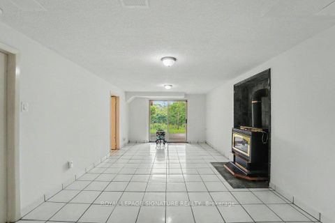 Photo 25 at 71 Yatesbury Road, Steeles, Toronto