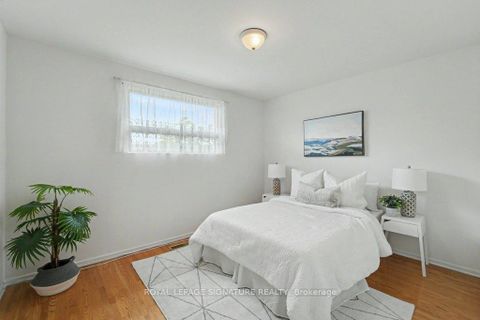Photo 36 at 71 Yatesbury Road, Steeles, Toronto