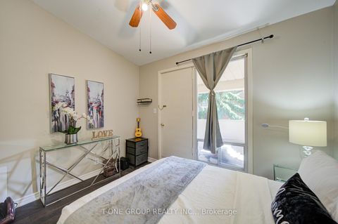 Photo 22 at 94 - 6 Esterbrooke Avenue, Don Valley Village, Toronto