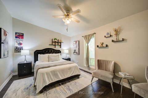 Photo 23 at 94 - 6 Esterbrooke Avenue, Don Valley Village, Toronto