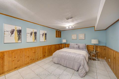 Photo 31 at 94 - 6 Esterbrooke Avenue, Don Valley Village, Toronto