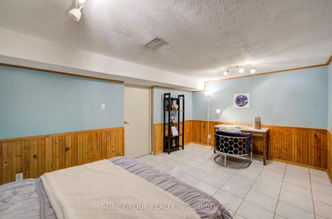 Photo 34 at 94 - 6 Esterbrooke Avenue, Don Valley Village, Toronto