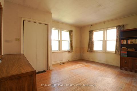 Photo 4 at 63 Highview Avenue, Cliffside, Toronto