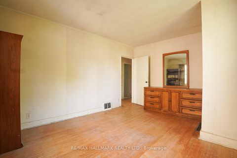 Photo 5 at 63 Highview Avenue, Cliffside, Toronto