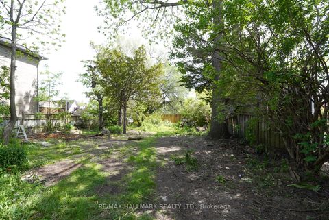 Photo 12 at 63 Highview Avenue, Cliffside, Toronto