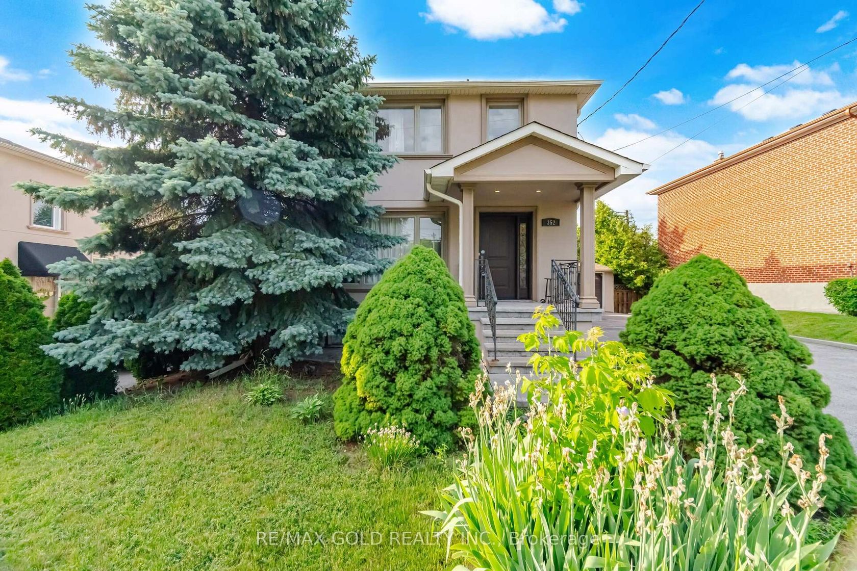352 Maple Leaf Drive, Maple Leaf, Toronto photo 9