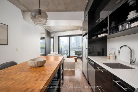 Photo 4 at 601 - 51 Trolley Crescent, Moss Park, Toronto