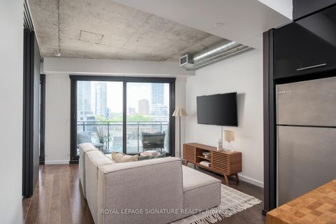 Photo 5 at 601 - 51 Trolley Crescent, Moss Park, Toronto