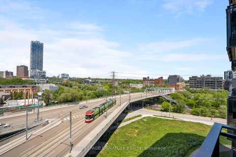 Photo 8 at 601 - 51 Trolley Crescent, Moss Park, Toronto