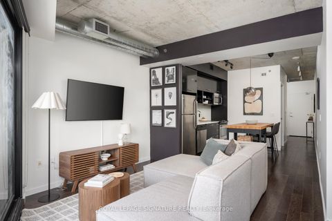 Photo 10 at 601 - 51 Trolley Crescent, Moss Park, Toronto