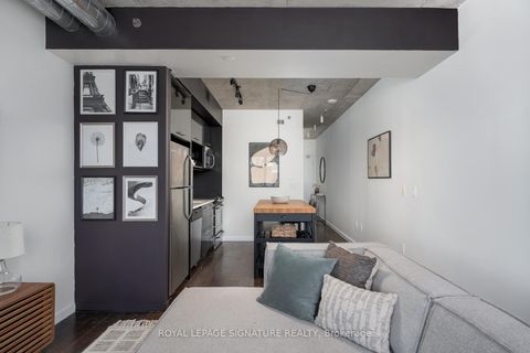 Photo 11 at 601 - 51 Trolley Crescent, Moss Park, Toronto