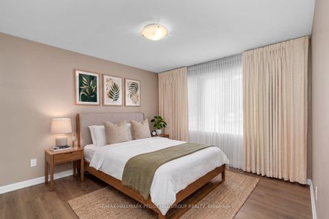 Photo 6 at 77 Stapleton Drive, The Westway, Toronto