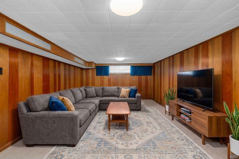 Photo 10 at 77 Stapleton Drive, The Westway, Toronto
