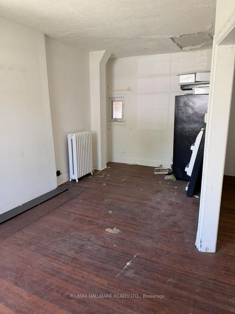 Photo 6 at 73 Hocken Avenue, Wychwood, Toronto