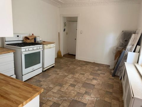 Photo 10 at 73 Hocken Avenue, Wychwood, Toronto