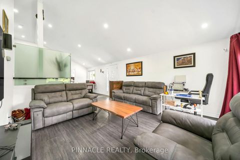 Photo 7 at 2 Ladysbridge Drive, Morningside, Toronto