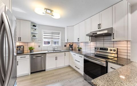 Photo 17 at 91 - 270 Timberbank Boulevard, L'Amoreaux, Toronto