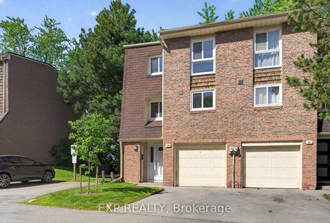 Photo 1 at 38 Rusty Crestway, Don Valley Village, Toronto