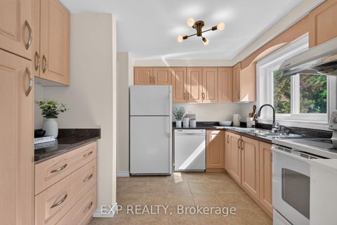 Photo 18 at 38 Rusty Crestway, Don Valley Village, Toronto