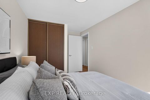 Photo 31 at 38 Rusty Crestway, Don Valley Village, Toronto