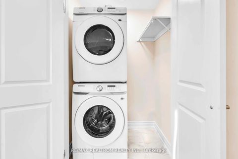 Photo 10 at 33 Landour Avenue, Eglinton West, Toronto