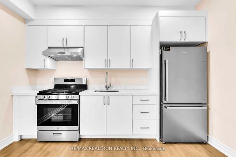 Photo 27 at 33 Landour Avenue, Eglinton West, Toronto