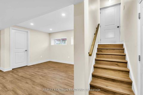 Photo 31 at 33 Landour Avenue, Eglinton West, Toronto