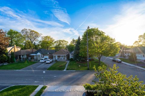 Photo 39 at 33 Landour Avenue, Eglinton West, Toronto