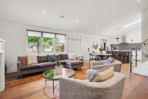 Photo 5 at 25 Brougham Crescent, The Westway, Toronto