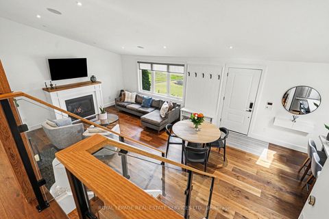 Photo 6 at 25 Brougham Crescent, The Westway, Toronto