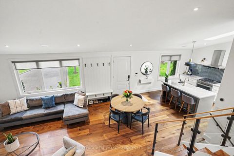 Photo 7 at 25 Brougham Crescent, The Westway, Toronto