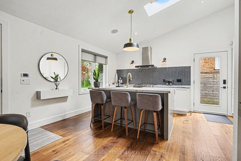 Photo 9 at 25 Brougham Crescent, The Westway, Toronto