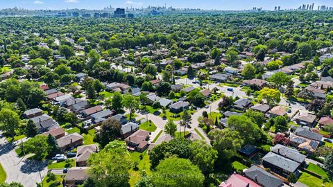 Photo 37 at 25 Brougham Crescent, The Westway, Toronto