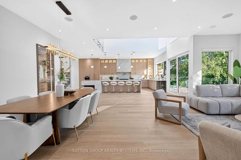 Photo 12 at 272 Renforth Drive, Markland Wood, Toronto