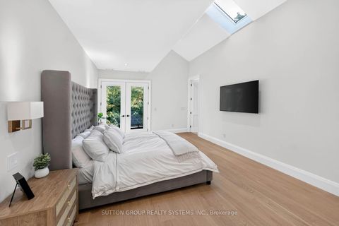 Photo 18 at 272 Renforth Drive, Markland Wood, Toronto