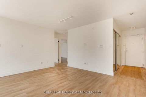 Photo 22 at 752 - 24 Southport Street, Swansea, Toronto