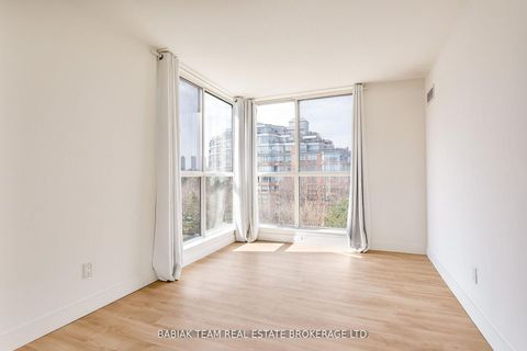 Photo 23 at 752 - 24 Southport Street, Swansea, Toronto
