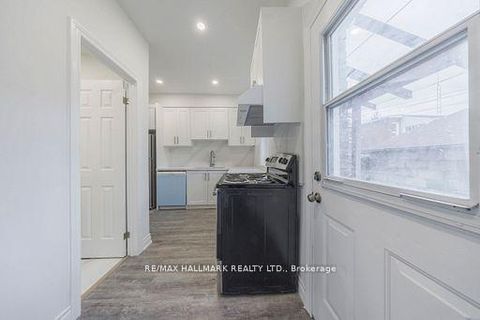 Photo 6 at 185 Laughton Avenue, Pellam Park, Toronto
