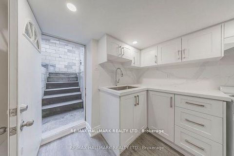 Photo 10 at 185 Laughton Avenue, Pellam Park, Toronto
