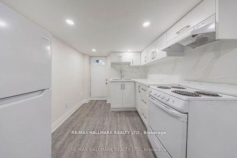 Photo 12 at 185 Laughton Avenue, Pellam Park, Toronto