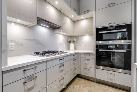 Photo 10 at 312 - 455 Wellington Street W, Waterfront Communities C1, Toronto