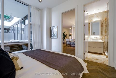 Photo 15 at 312 - 455 Wellington Street W, Waterfront Communities C1, Toronto