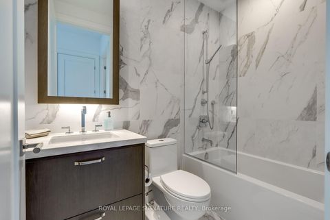 Photo 22 at 312 - 455 Wellington Street W, Waterfront Communities C1, Toronto