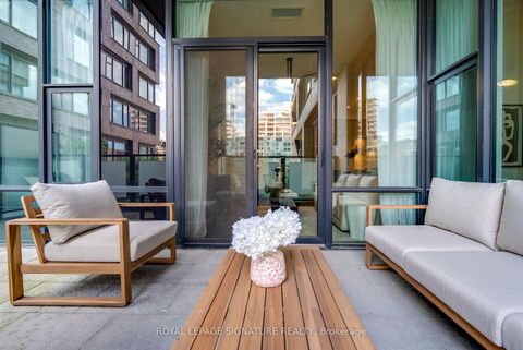 Photo 31 at 312 - 455 Wellington Street W, Waterfront Communities C1, Toronto