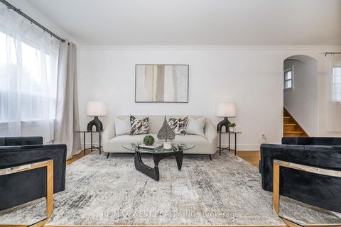Photo 8 at 26 Parkland Road, Cliffside, Toronto