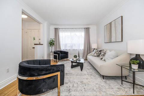 Photo 9 at 26 Parkland Road, Cliffside, Toronto
