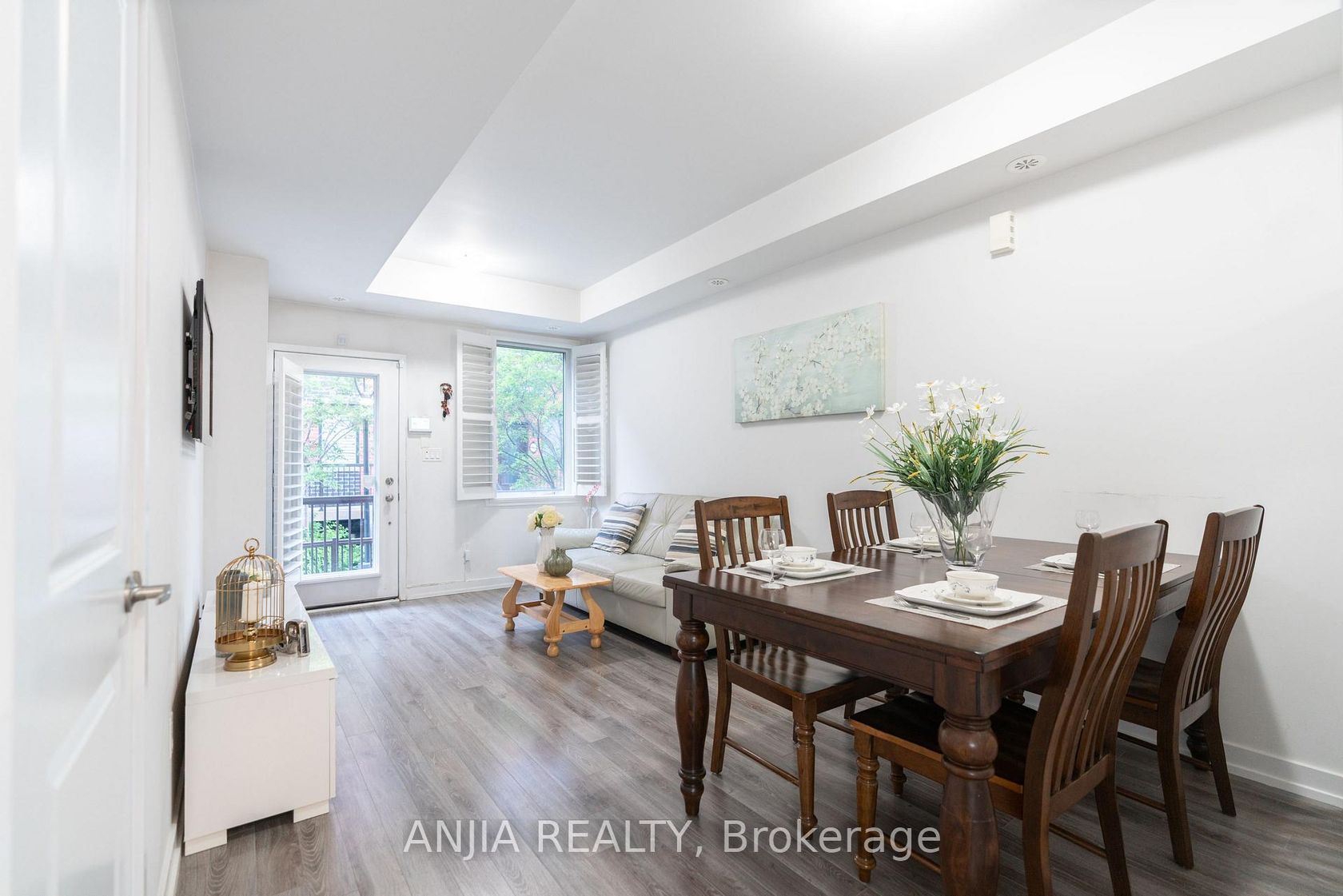 33 - 869 Wilson Avenue, CFB, Toronto 