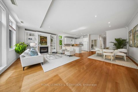 Photo 9 at 112 - 65 Sheldrake Boulevard, Mount Pleasant East, Toronto